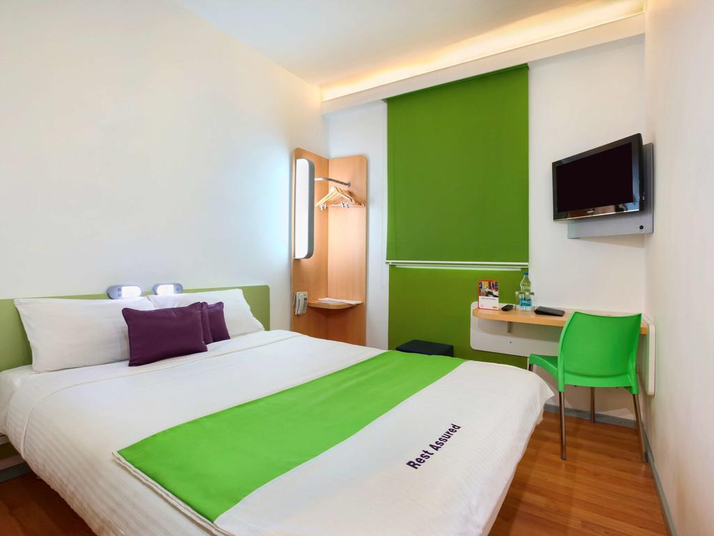 Hotel Caspia Pro Грейтър Нойда Екстериор снимка